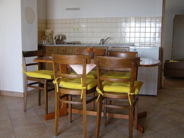 Apartments Jadranka Povile Novi Vinodolski Esterno foto