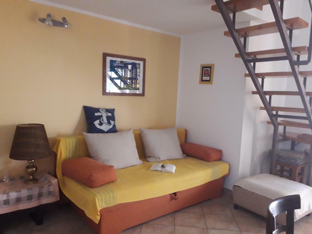 Apartments Jadranka Povile Novi Vinodolski Esterno foto